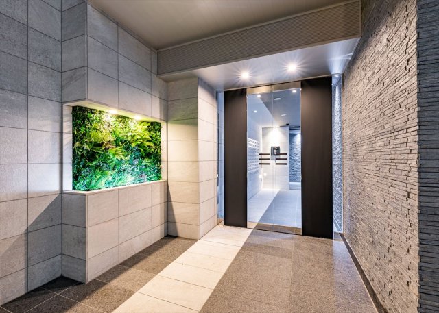 22/30 エントランス