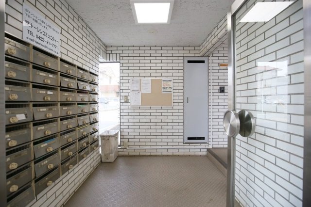 14/16 エントランス