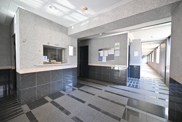 24/26 エントランス