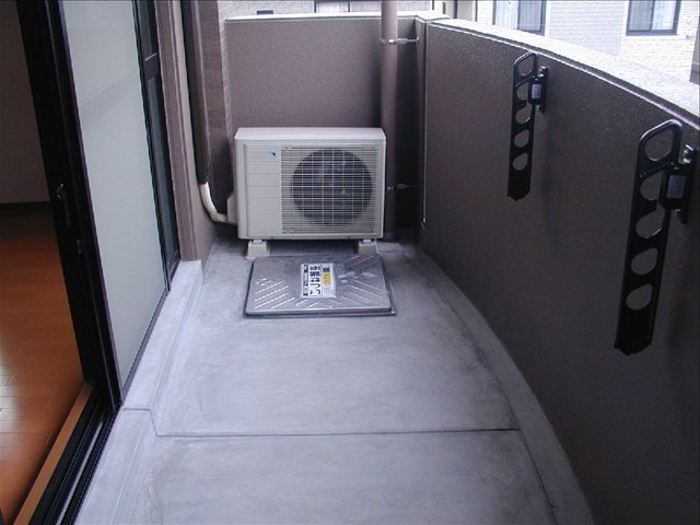 13/19 バルコニー