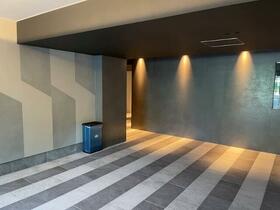 15/16 エントランス