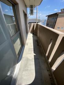 13/16 バルコニー