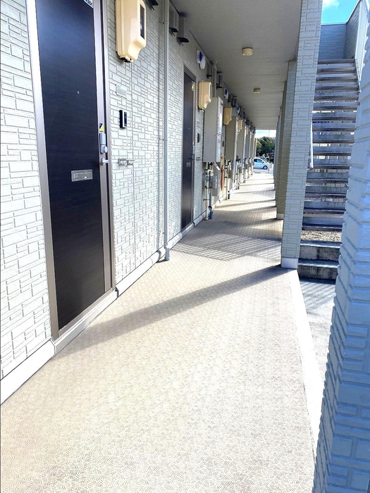 16/21 エントランス