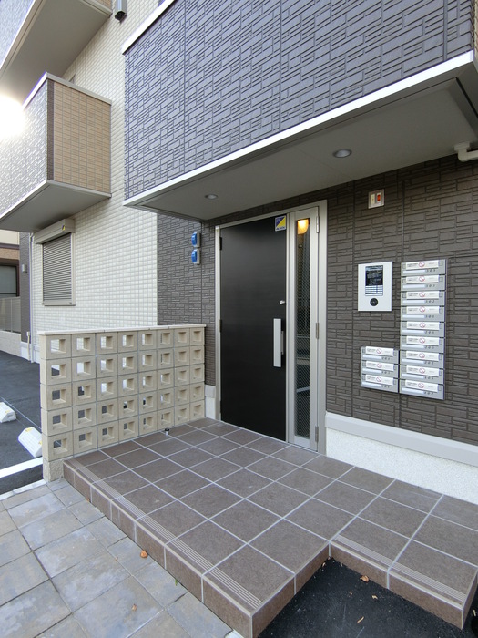 17/27 エントランス