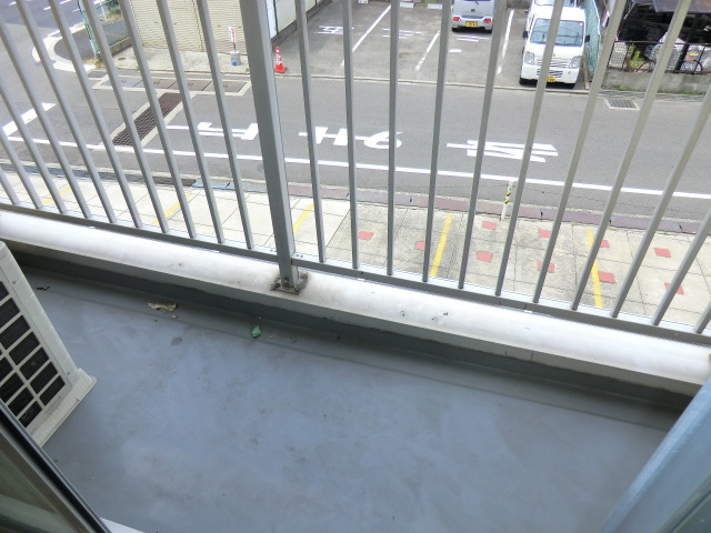 16/28 バルコニー