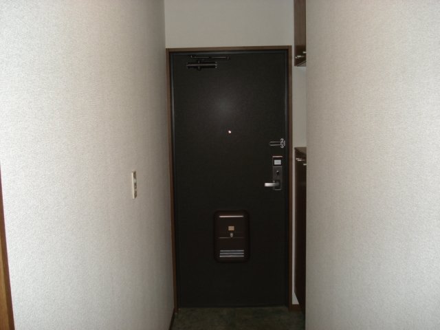 15/23 玄関