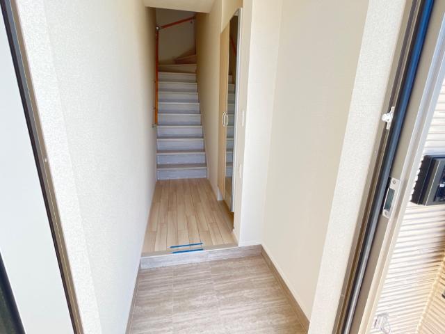 13/27 玄関