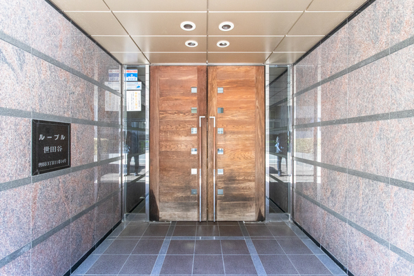 2/2 エントランス