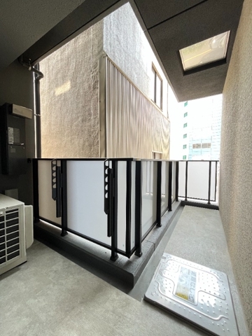 18/28 バルコニー