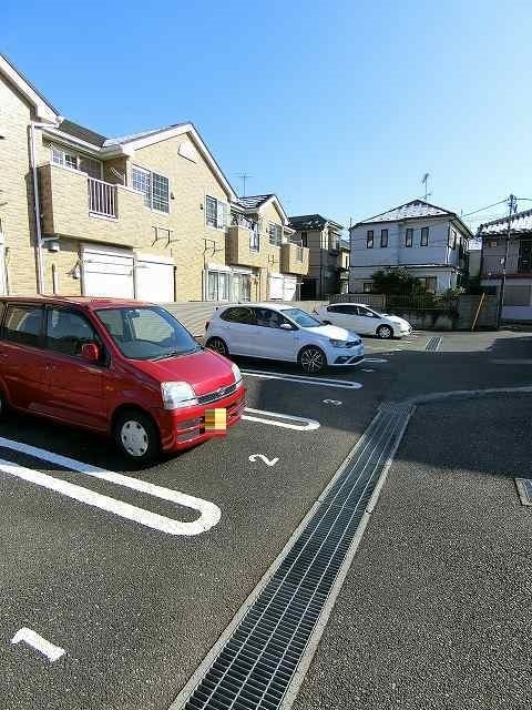 14/20 駐車場