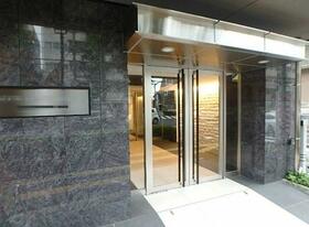 17/17 エントランス