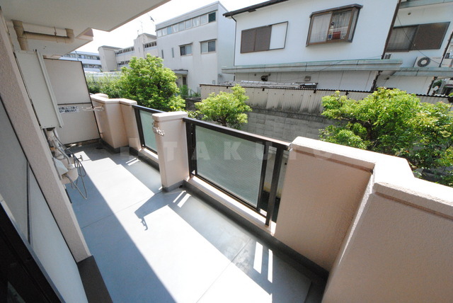 27/30 バルコニー