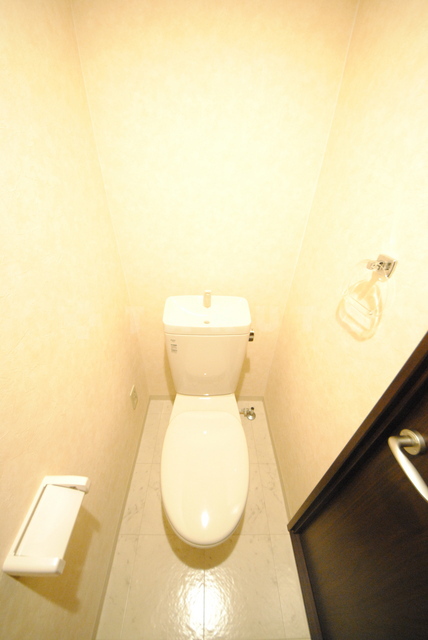 23/30 トイレ