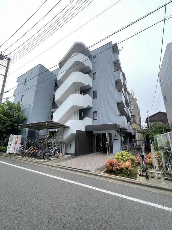 フラタニティ赤羽の外観