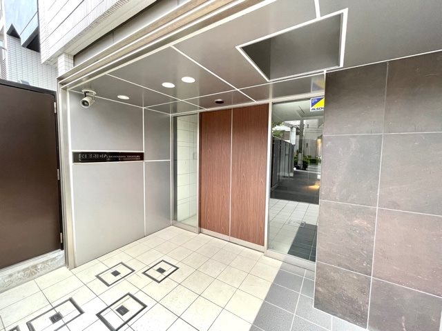 14/23 エントランス