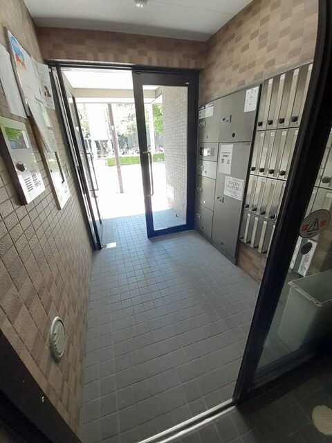 2/8 エントランス