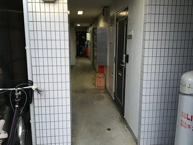 17/17 エントランス