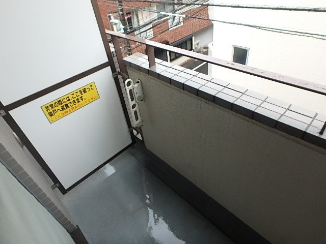 6/10 バルコニー