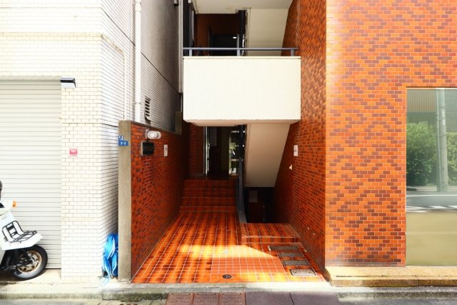 3/8 エントランス