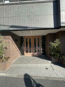 15/15 エントランス