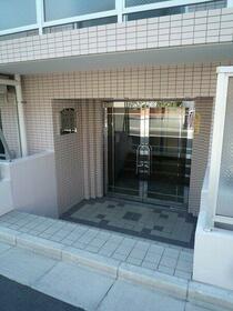 15/16 エントランス