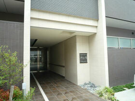 2/2 エントランス