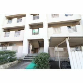 16/16 エントランス