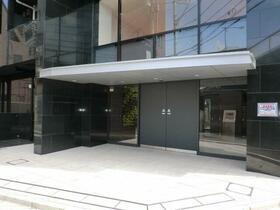 14/14 エントランス