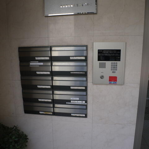 24/29 エントランス