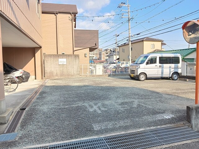 14/20 駐車場