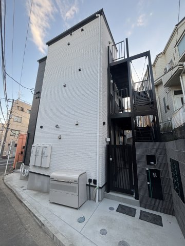 14/17 エントランス