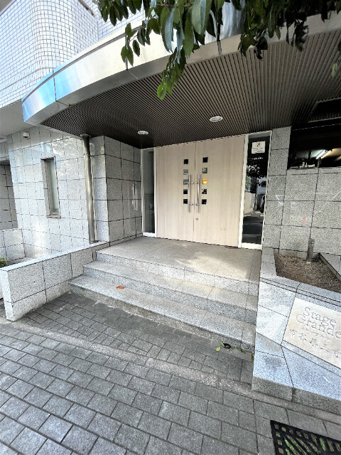 2/4 エントランス