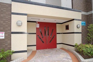 15/15 エントランス