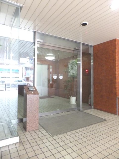 3/3 エントランス