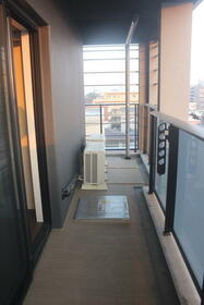 13/16 バルコニー