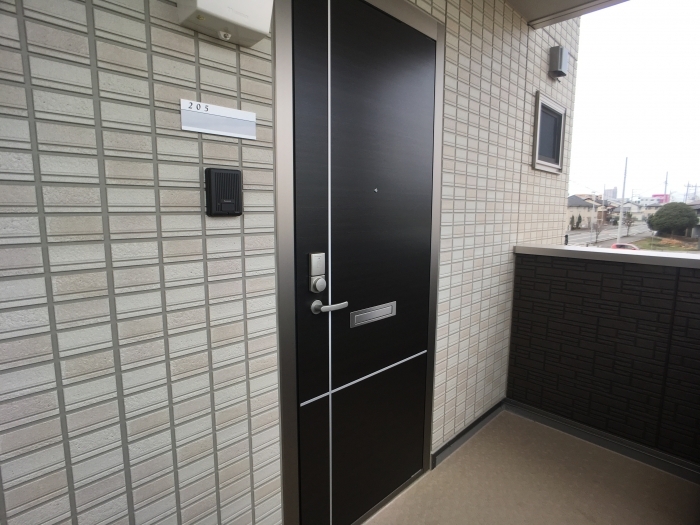 19/30 エントランス