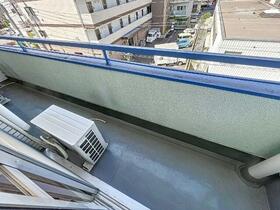 13/16 バルコニー