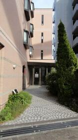 13/14 エントランス