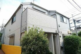 16/16 エントランス