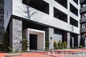 14/14 エントランス