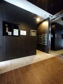 13/13 エントランス