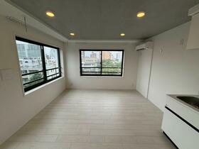 4/13 リビング/ダイニング