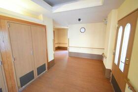 2/2 エントランス