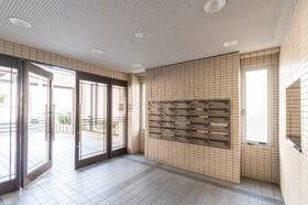 2/2 エントランス