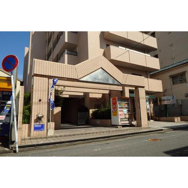 14/14 エントランス