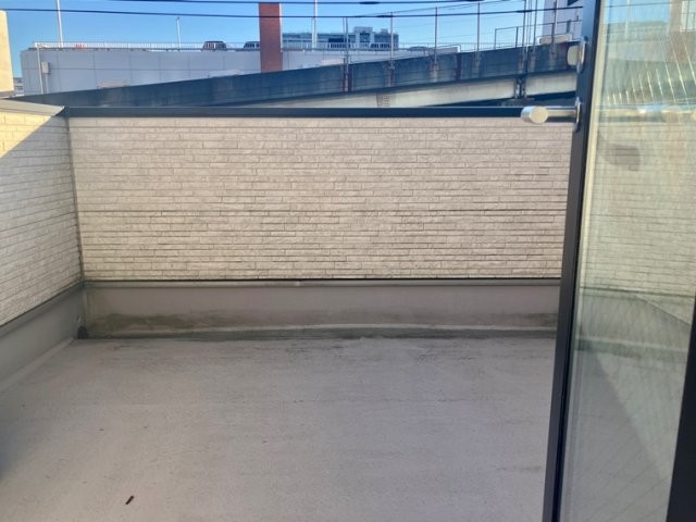 14/28 バルコニー