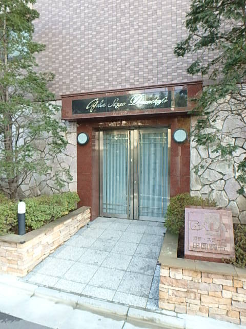 16/28 エントランス