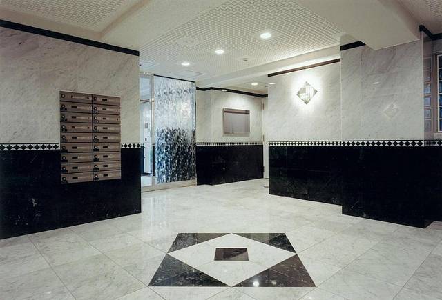 13/24 エントランス