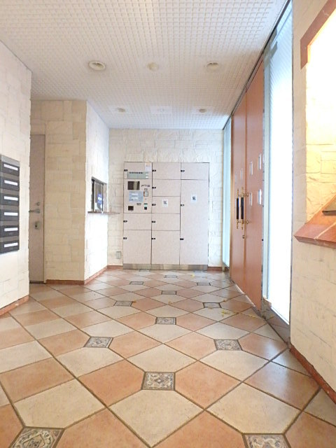 22/29 エントランス