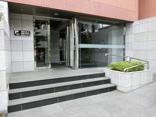 3/4 エントランス